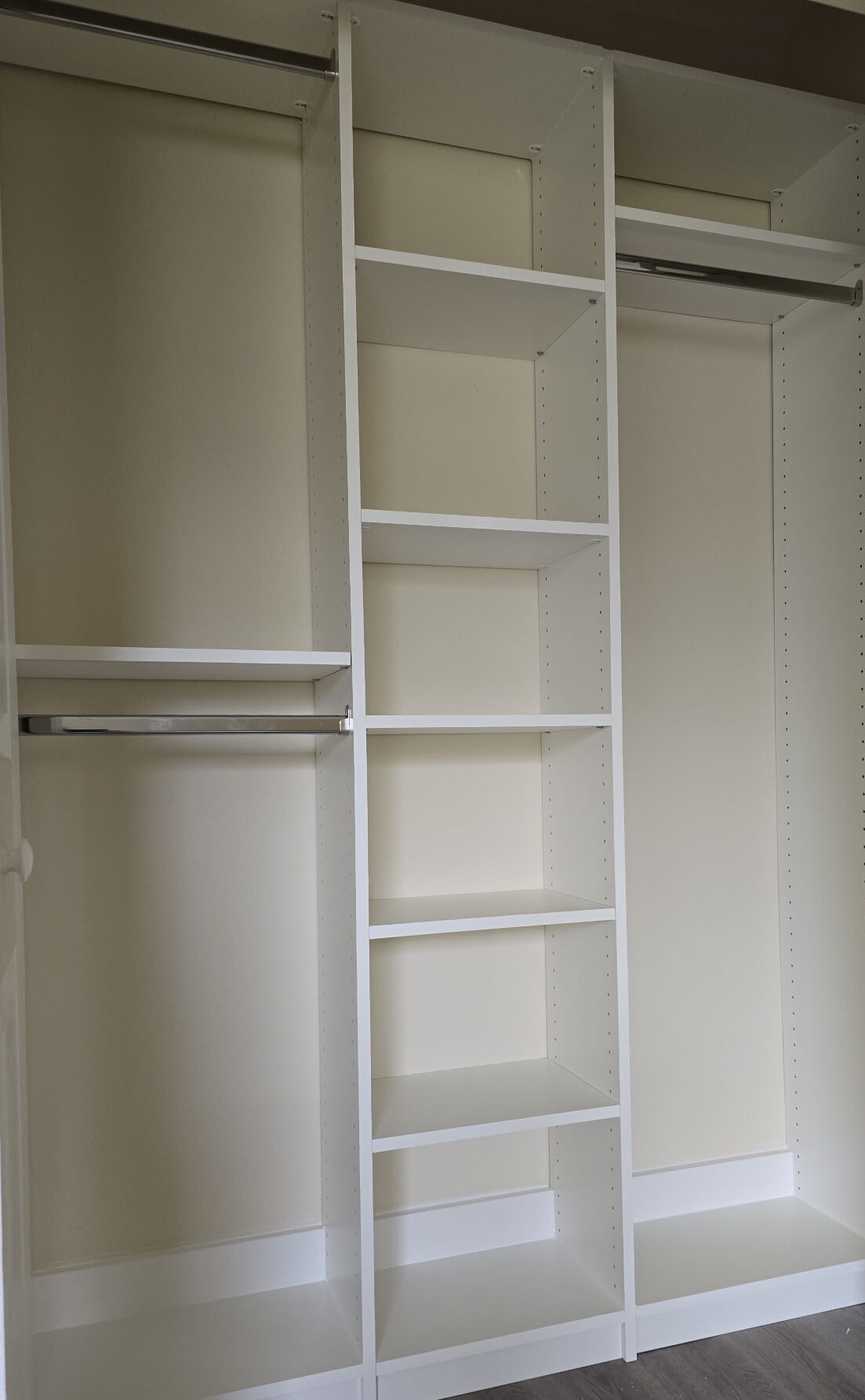 Reach in closet