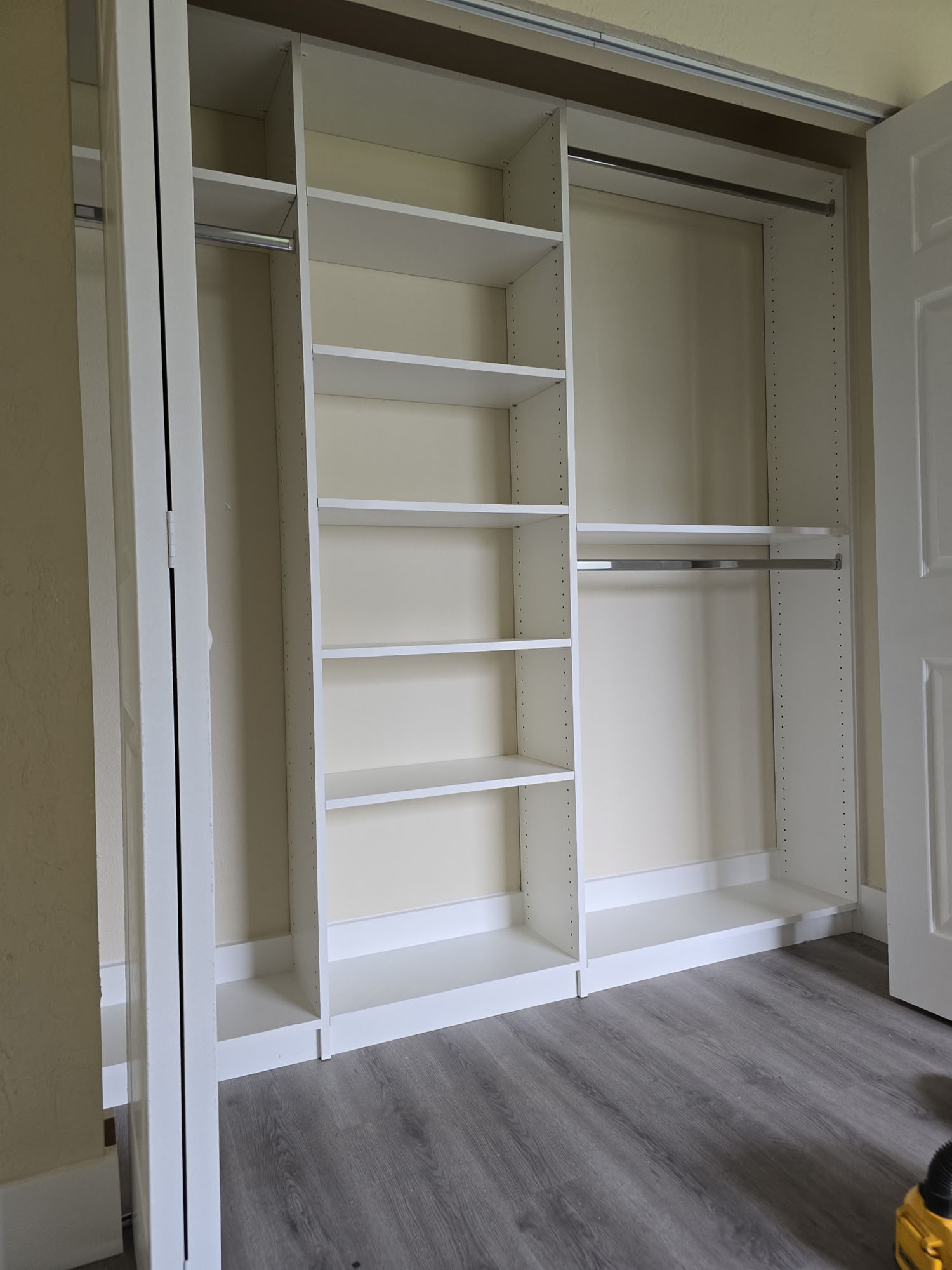 reach in closet installer